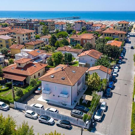 Villa Amelia Rooms Marina di Pietrasanta Exteriér fotografie